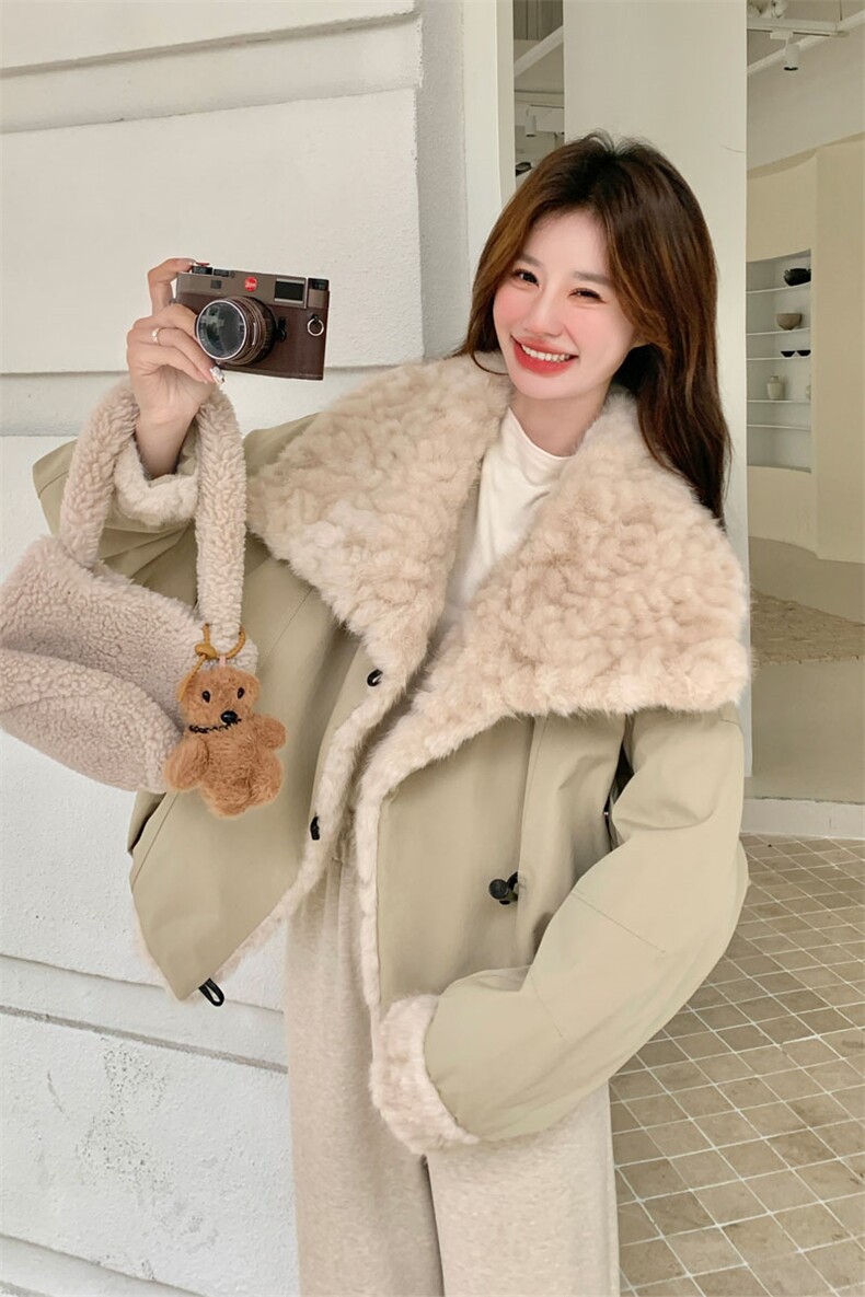 8888白鸭绒加厚毛毛羽绒服女保暖卡其色羊羔毛领翻领p325k528,女装羽绒服,2D143