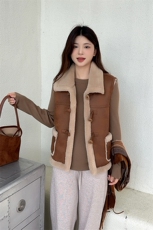 美拉德咖加厚仿皮毛一体麂皮绒羊羔毛马甲外套女2025秋冬新款马夹，女装马甲，2C229