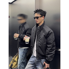 灰色