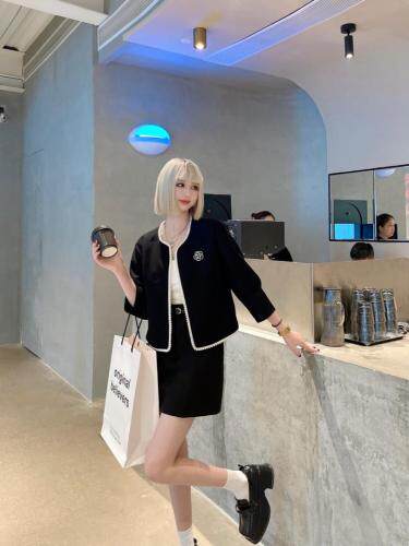 2021-01小披肩风衣，女装风衣，春霓公主