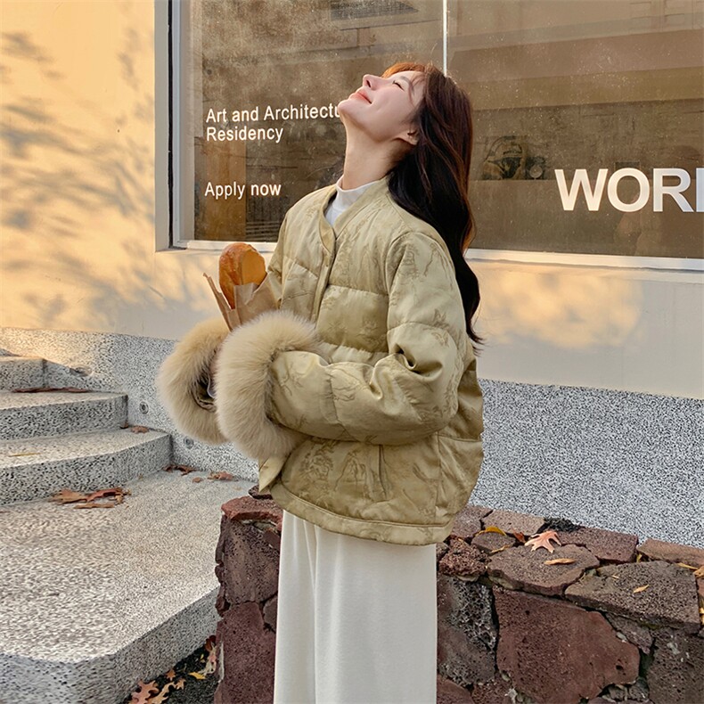 新中式国风提花短款羽绒服女冬季独特漂亮超好看真狐狸毛袖口外套,女装羽绒服,C位