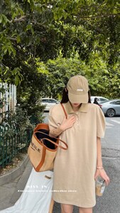 现货 小众设计感泡泡袖连衣裙图片
