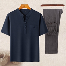 深蓝上衣+深灰长裤
