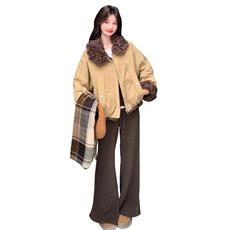 现货：冬季新款时尚保暖设计感两面穿加绒加厚毛毛领派克服外套，女装派克服，2C135