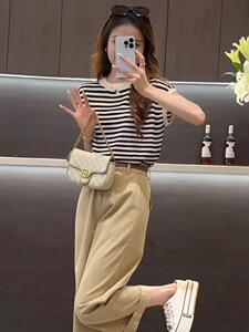 夏季新款条纹飞飞袖羊毛短袖女图片