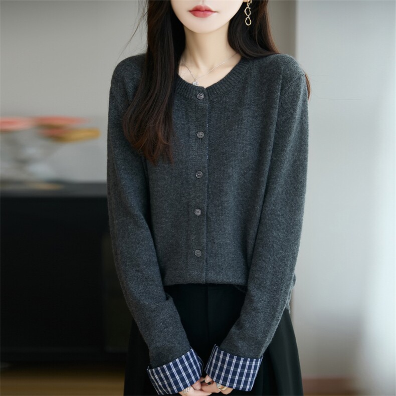 深蓝色针织开衫女2025新款韩系早秋穿搭毛衣拼接格子打底衫上衣,针织衫/毛衣,唐诺