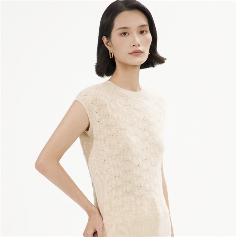 30%羊绒套头圆领纯色2024年秋季无袖显瘦针织背心,女装羊绒衫,巾兮羊绒