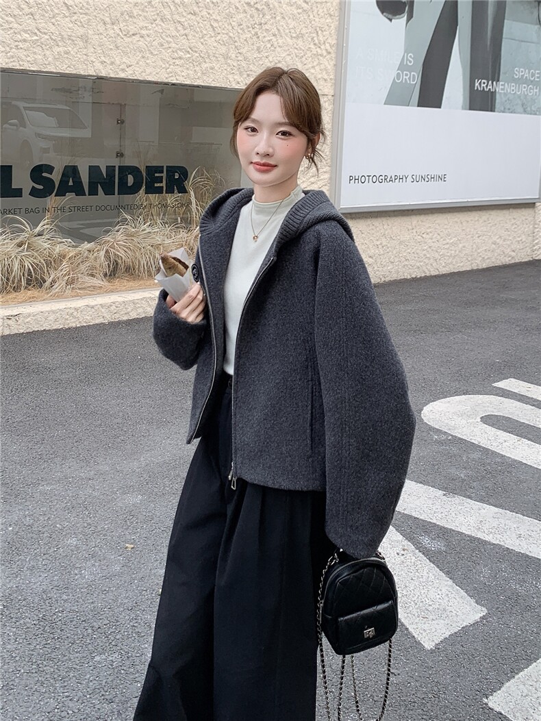 2025冬季新款全羊毛呢外套女短款羽绒服加厚90白鸭绒内胆连帽上衣,女装羽绒服,辉之琳