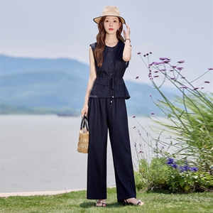 夏季薄款天丝牛仔套装女2025新款时尚巨好看无袖上衣阔腿裤两件套图片