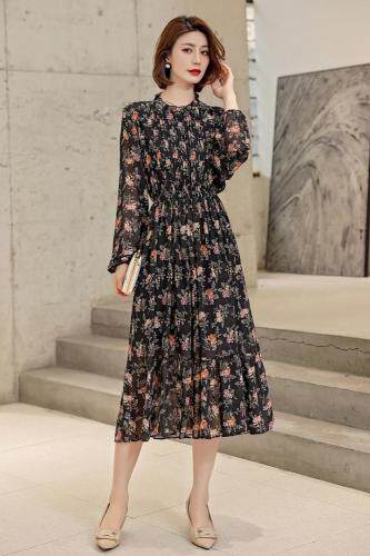 春装小碎花连衣裙，女装连衣裙，莎咔