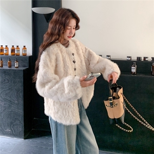 环保皮草皮毛一体外套  2b115-8611P175K258图片