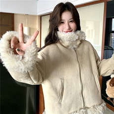 现货新款皮毛一体加厚外套2D035-25112P190K288，女装短外套，2D035