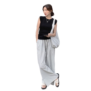 藏青色无袖背心条纹阔腿裤套装女夏两件套松驰感爆款流行减龄韩系图片