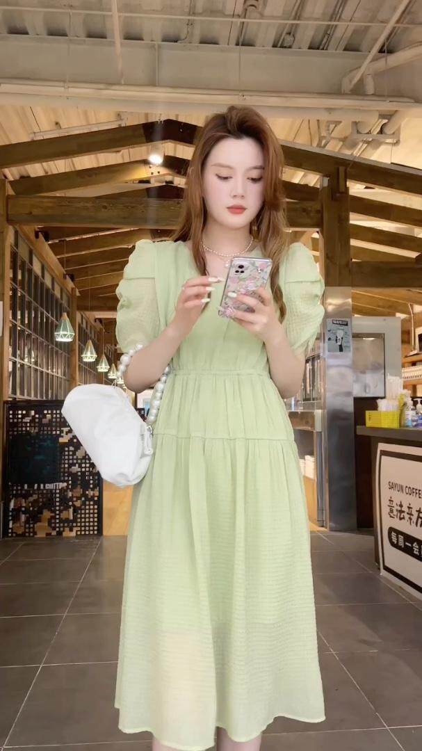 夏季新款连衣裙碎花。，女装连衣裙，凯宝莉