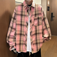 粉红色