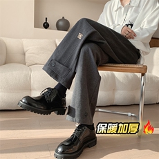 深灰色