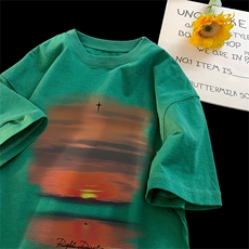 墨绿色