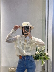 高品质蛋糕层小衫图片