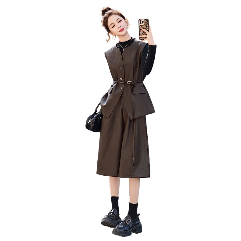 现货皮衣三件套女2026年春季新款时尚气质马甲七分马裤内搭三件套,女装套装/套裙,关键词