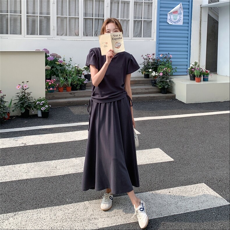 减龄针织薄款短袖T恤半身裙套装女夏2025新款又酷又飒超火两件套,女装套装/套裙,2C316