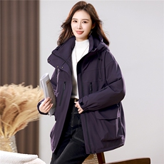 2025年冬季时尚潮流中长款休闲加绒加厚保暖冲锋衣，女装派克服，独衣靓