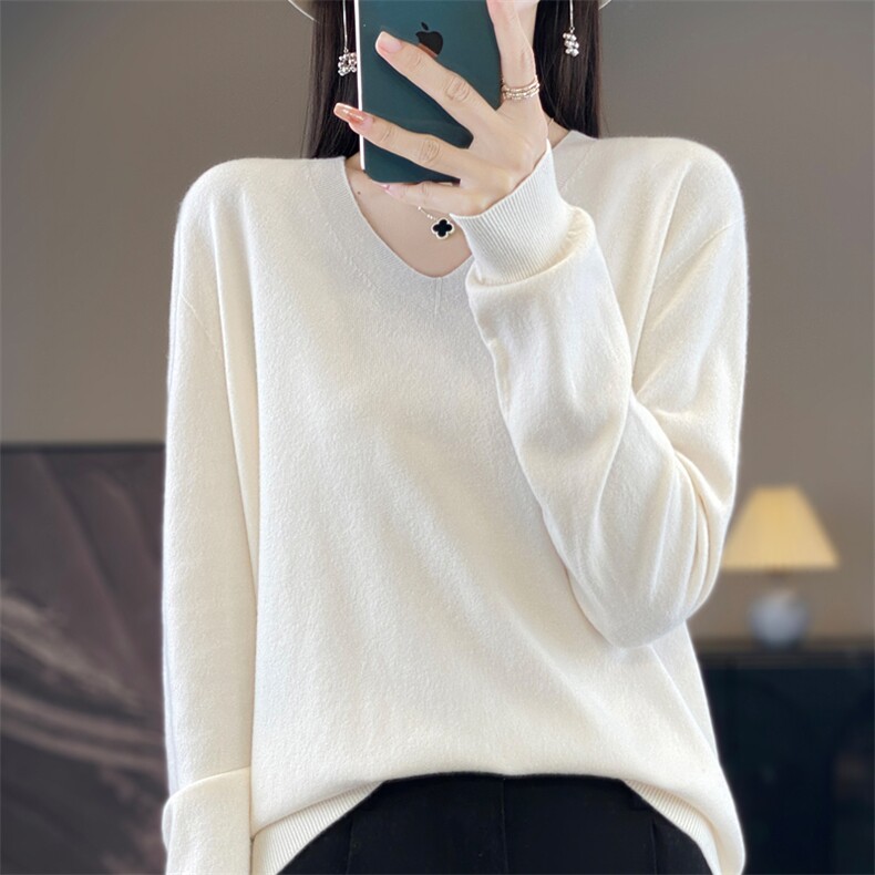 一线成衣100羊毛V领打底衫女2025新款秋冬内搭宽松显瘦针织毛衣,针织衫/毛衣,昭美羊绒