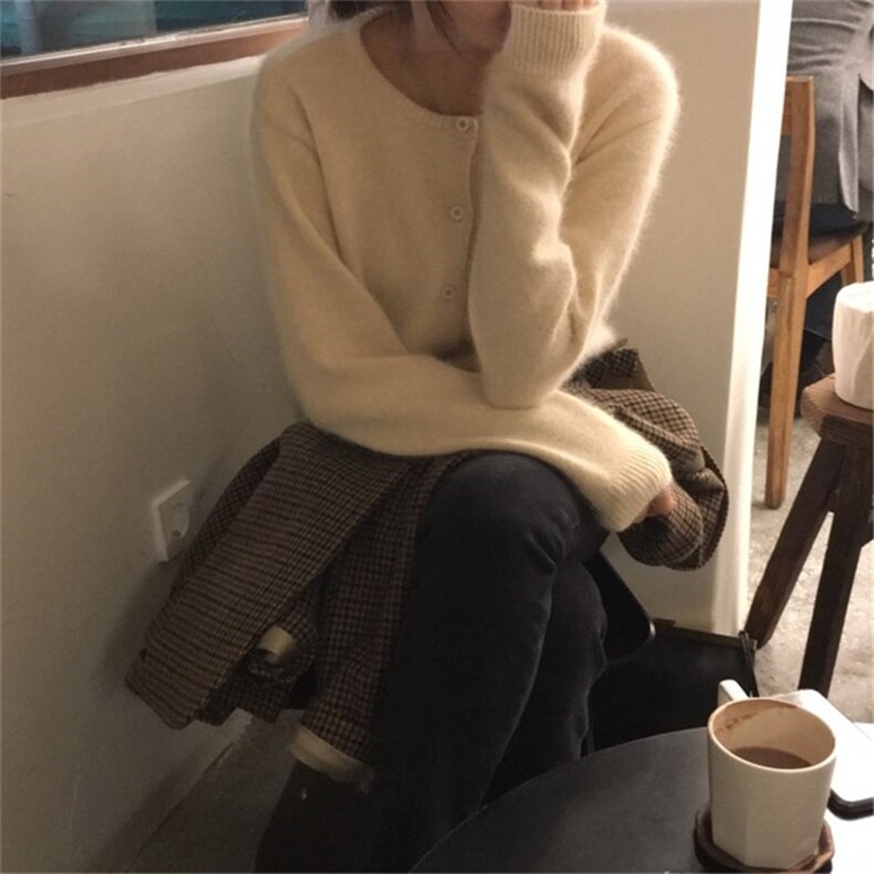 反季清仓羊毛开衫女短款圆领毛衣外套宽松百搭针织外搭图片