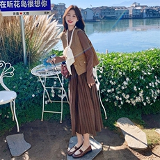 法式气质收腰百褶连衣裙套装女2025春秋季新款显瘦洋气马甲两件套，女装套装/套裙，2D078
