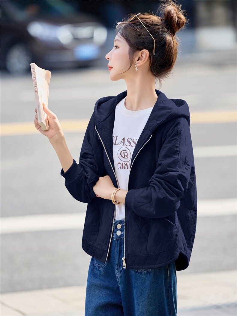 休闲连帽外套女2026春秋季新款短款减龄洋气上衣,女装短外套,余墨