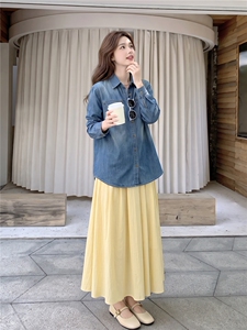 经典双口袋水洗天丝牛仔衬衫女早秋薄款宽松百搭翻领长袖叠穿衬衣图片
