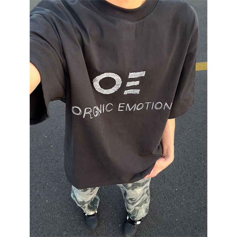 抖音得物 210克现货宽松纯棉美式潮牌印花落肩袖纯棉T恤AT21115图片
