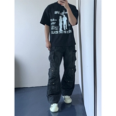 黑色