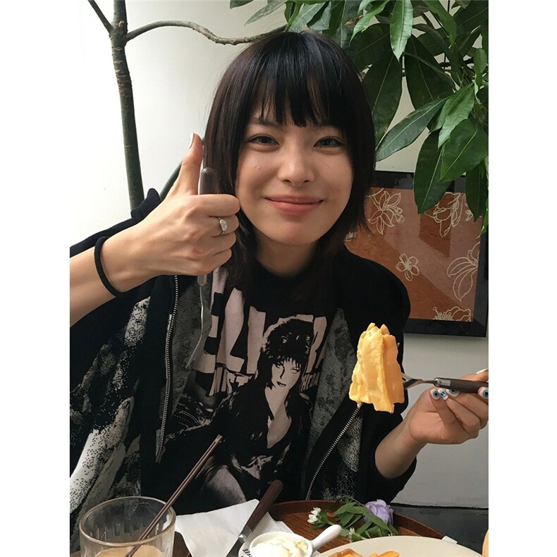 美式复古黑白人物针织连帽卫衣女2025新款秋冬慵懒风拉链开衫外套,女装短外套,星座506A