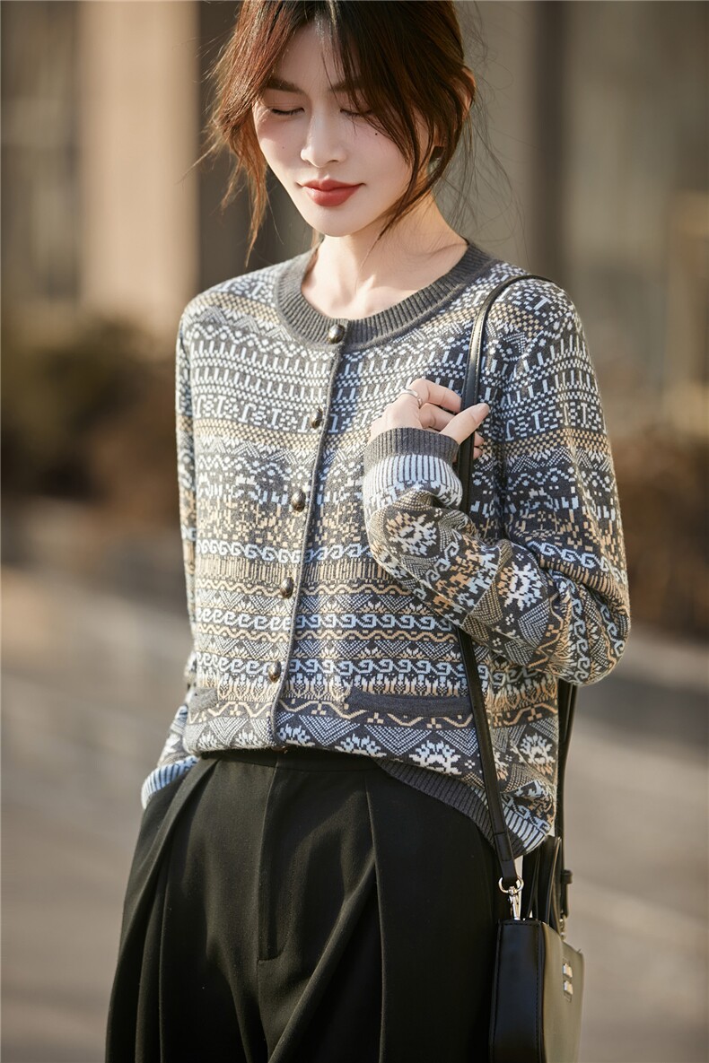 2025年秋季时尚百搭甜简约休闲开衫，女装羊毛衫，暖烁羊绒