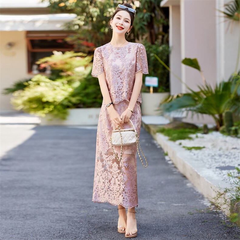 欧货高端缕空蕾丝上衣套装夏新款女减龄优雅气质显瘦开叉长裙,女装套装/套裙,微微衣阁