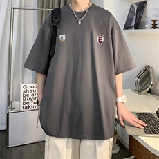 深灰色