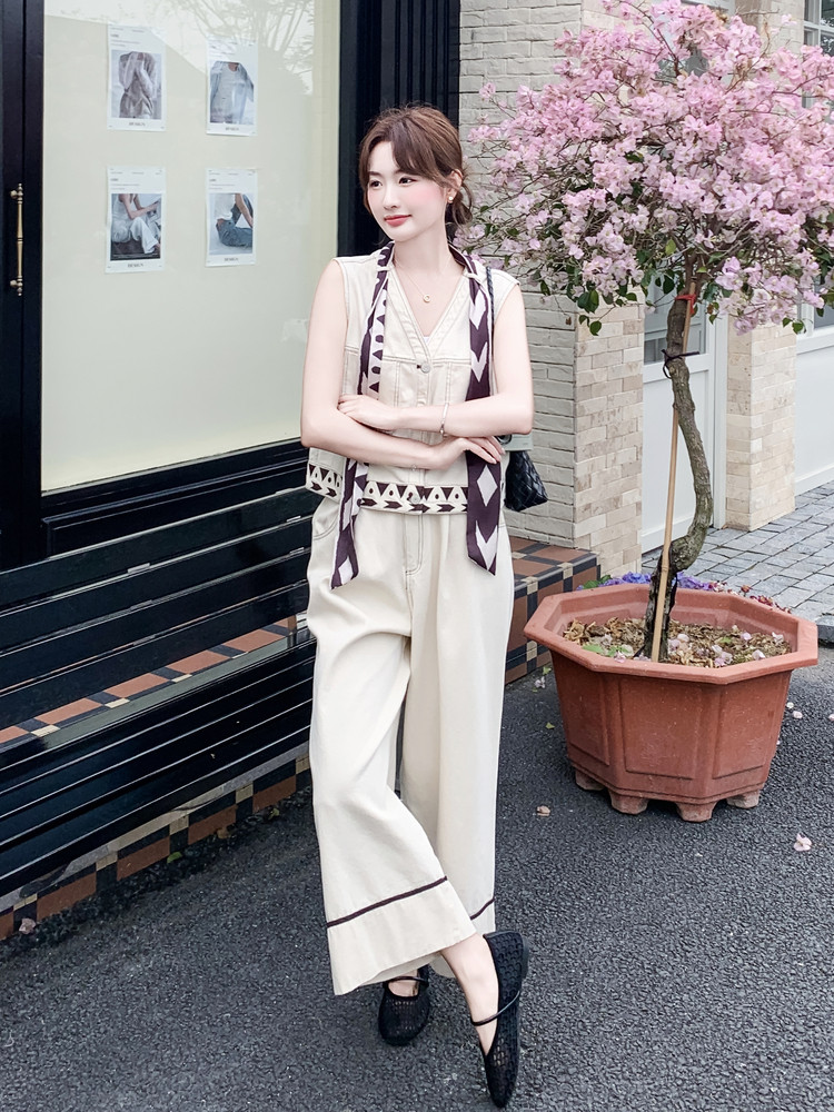 2026年夏季新款老钱风重工刺绣无袖马甲阔腿裤套装女休闲裤两件套,女装套装/套裙,霓裳依族
