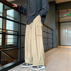 卡其色