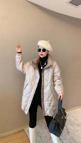 芊芊细羽9205款羽绒服M、L、棱形格衔线一手长，不挑人穿,女装羽绒服,芊芊细羽