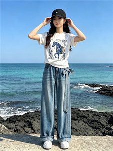 甜美时尚休闲套装女夏季新款圆领印花烫钻上衣设计牛仔长裤两件套图片