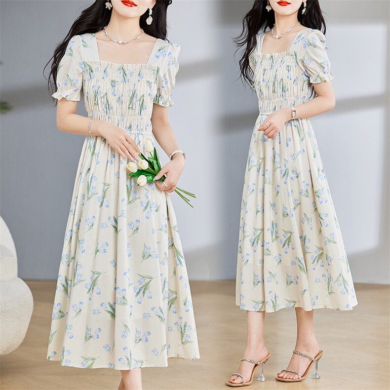 2024年夏季女装新款休闲印花褶皱松紧腰长款连衣裙，女装连衣裙，初闻兮