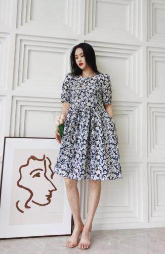 小碎花韩版连衣裙，女装连衣裙，YO\VLF雅洛菲
