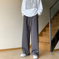深灰色