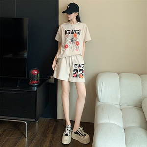时尚休闲运动套装女夏季新款韩版宽松显瘦印花短袖阔腿短裤两件套图片