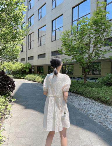 现货夏季新款韩版绣花连衣裙，女装连衣裙，漫迪MD