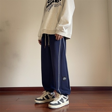藏青色