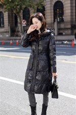 【现货】收腰修身款羽绒服，女装羽绒服，萱萱家