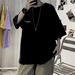 T06常年款男士休闲字母印花T恤衫外套圆领半袖五分袖TEE男女中性图片