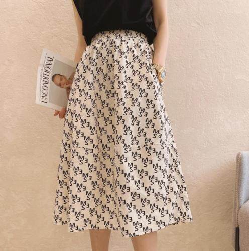 火爆，女装，亮金金