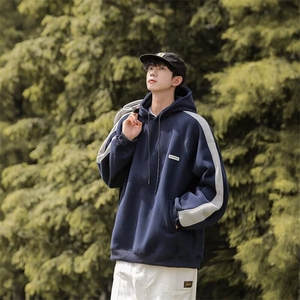 春秋新款男连帽套头卫衣拼色宽松百搭落肩潮牌外套新款休闲男上衣图片